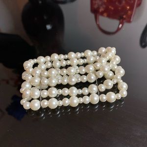 Faux pearls bracelet🤍🐚